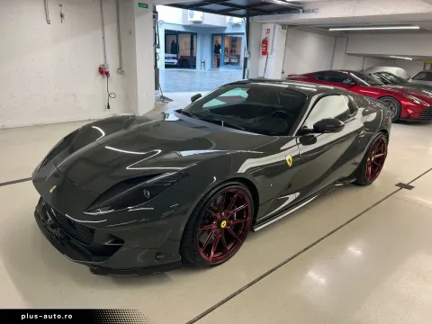 Ferrari 812