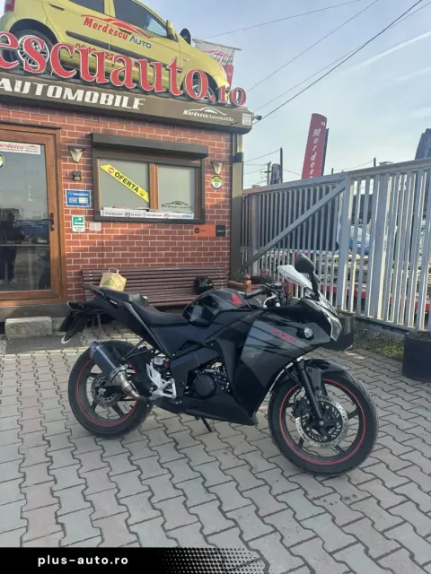Honda CBR125R