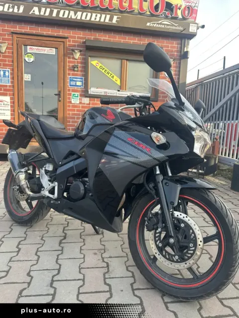 Honda CBR125R — poza 2