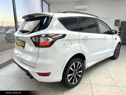 Ford Kuga — poza 2
