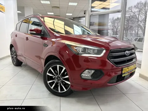 Ford Kuga — poza 2