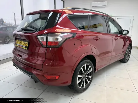 Ford Kuga — poza 3