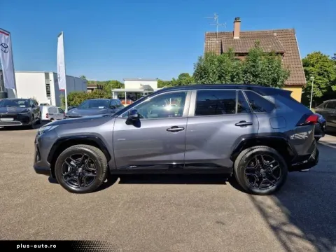 Toyota Rav 4 — poza 2