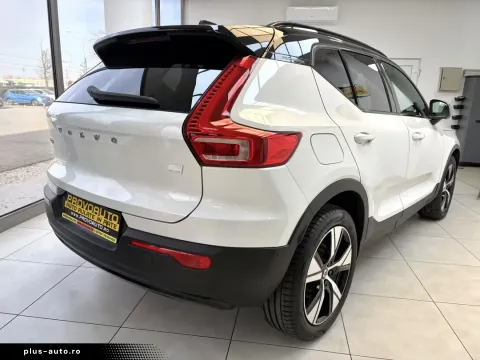 Volvo Xc40 — poza 2