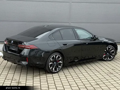 BMW 550