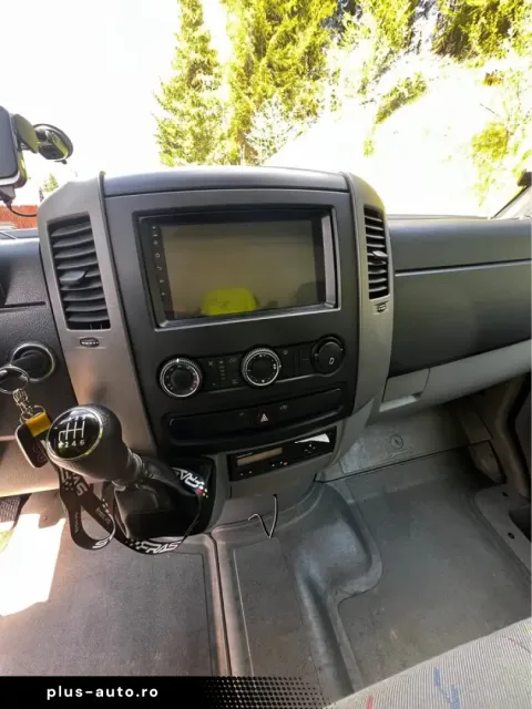 Volkswagen Crafter — poza 3