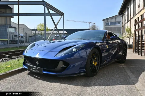 Ferrari 812
