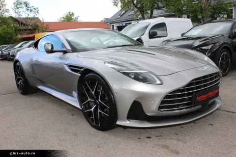 Aston Martin Db12