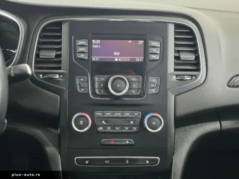 Renault Megane — poza 3