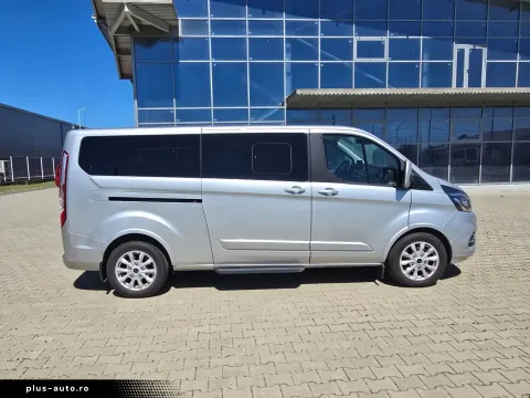 Ford Tourneo Custom — poza 3
