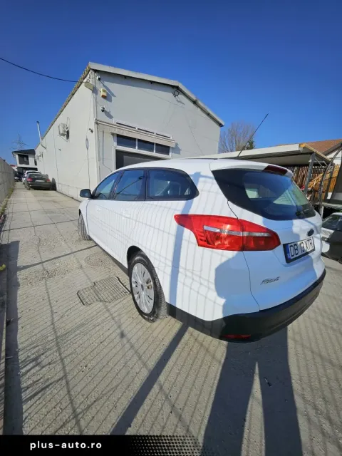 Ford Focus — poza 3