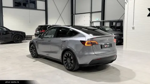 Tesla Model Y — poza 2