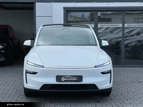 Tesla Model Y — poza 3