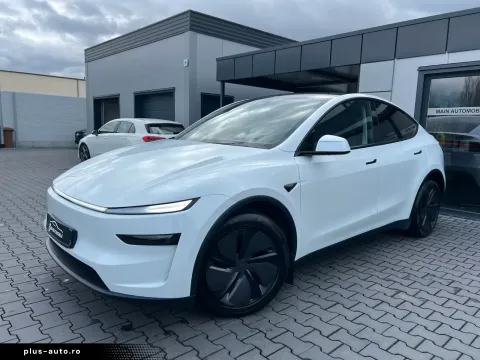 Tesla Model Y — poza 2