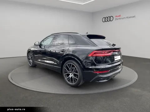 Audi Q8 — poza 3