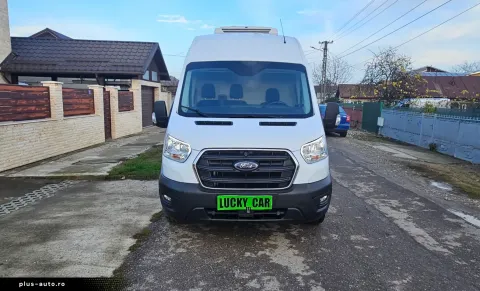 Ford Transit — poza 2