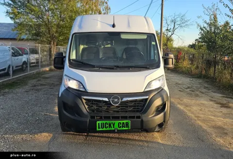 Opel Movano — poza 2
