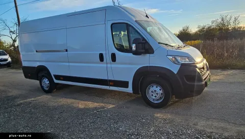 Opel Movano — poza 3