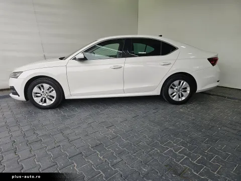 Skoda Octavia — poza 2
