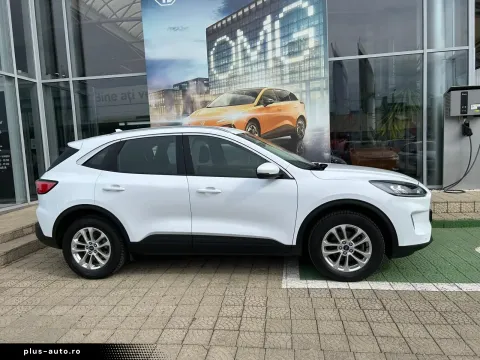Ford Kuga — poza 2