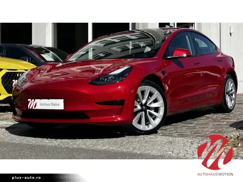 Tesla Model 3 — poza 2