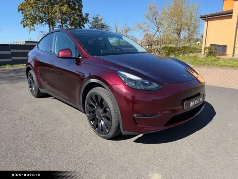 Tesla Model Y — poza 3