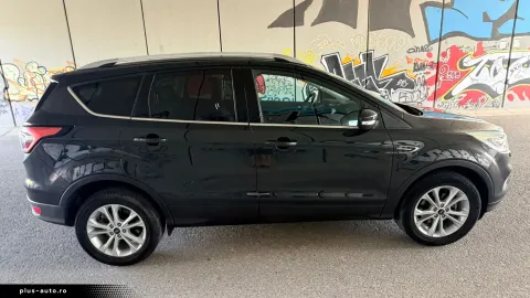 Ford Kuga — poza 2