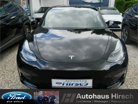 Tesla Model 3 — poza 2