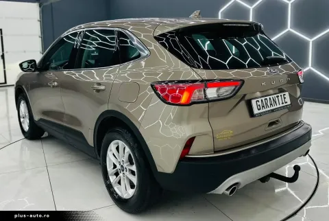 Ford Kuga — poza 3