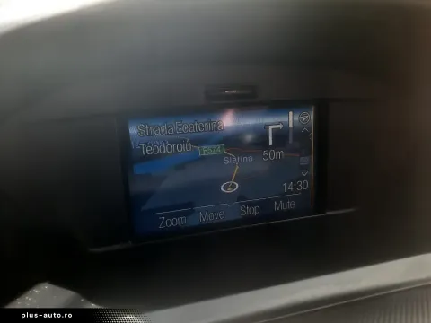 Ford Kuga — poza 2