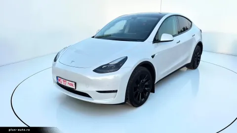 Tesla Model Y — poza 3