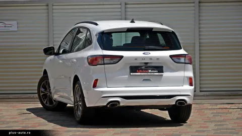 Ford Kuga — poza 3