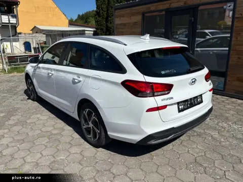 Hyundai I30 — poza 3