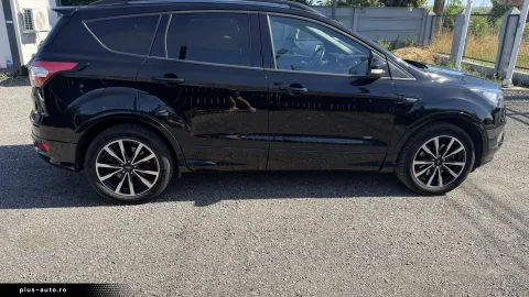 Ford Kuga — poza 2