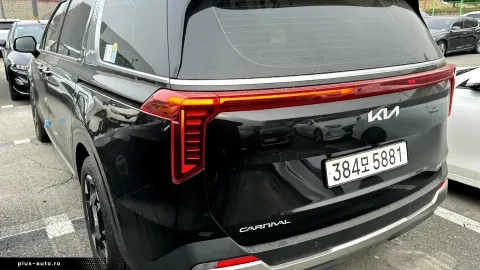 Kia Carnival — poza 3