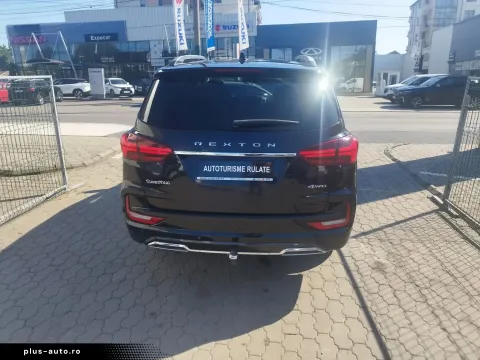 Ssangyong Rexton — poza 3