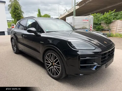 Porsche Cayenne — poza 2