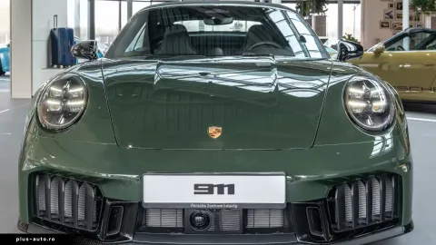 Porsche 992 — poza 3