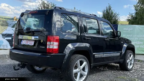 Jeep Cherokee — poza 3