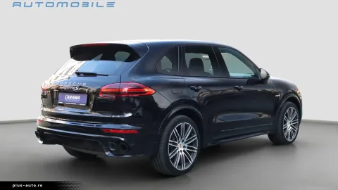 Porsche Cayenne — poza 3