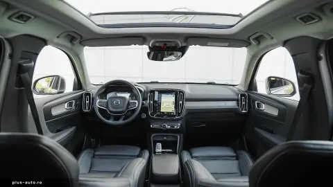 Volvo Xc40 — poza 3