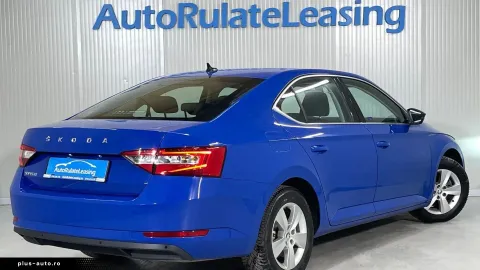 Skoda Superb — poza 3
