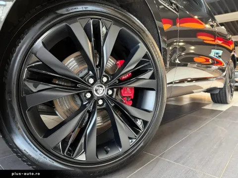 Jaguar F-Pace — poza 3