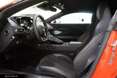 Aston Martin V8 Vantage — poza 2