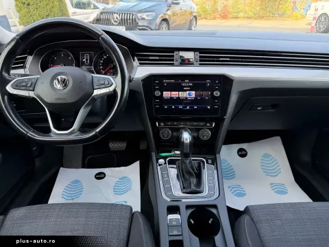 Volkswagen Passat — poza 3