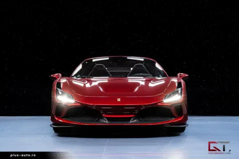 Ferrari F8 — poza 3