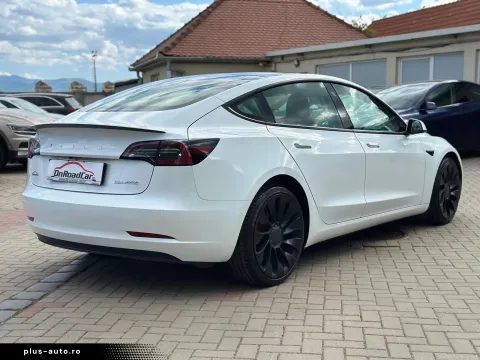 Tesla Model 3 — poza 3