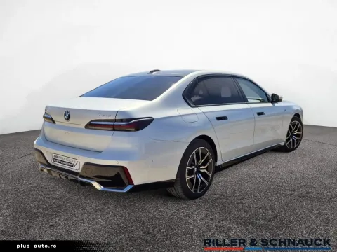 BMW 740 — poza 3