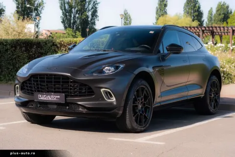 Aston Martin Dbx