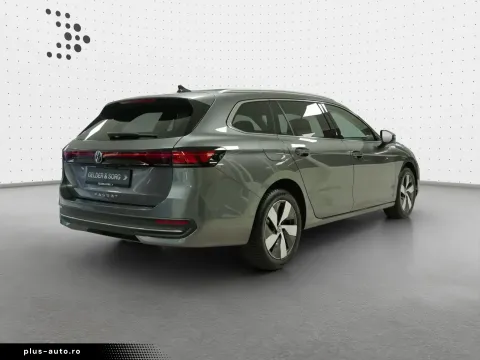 Volkswagen Passat Variant — poza 2